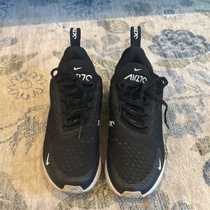 Nike Air Zoom women’s Black Running Shoes